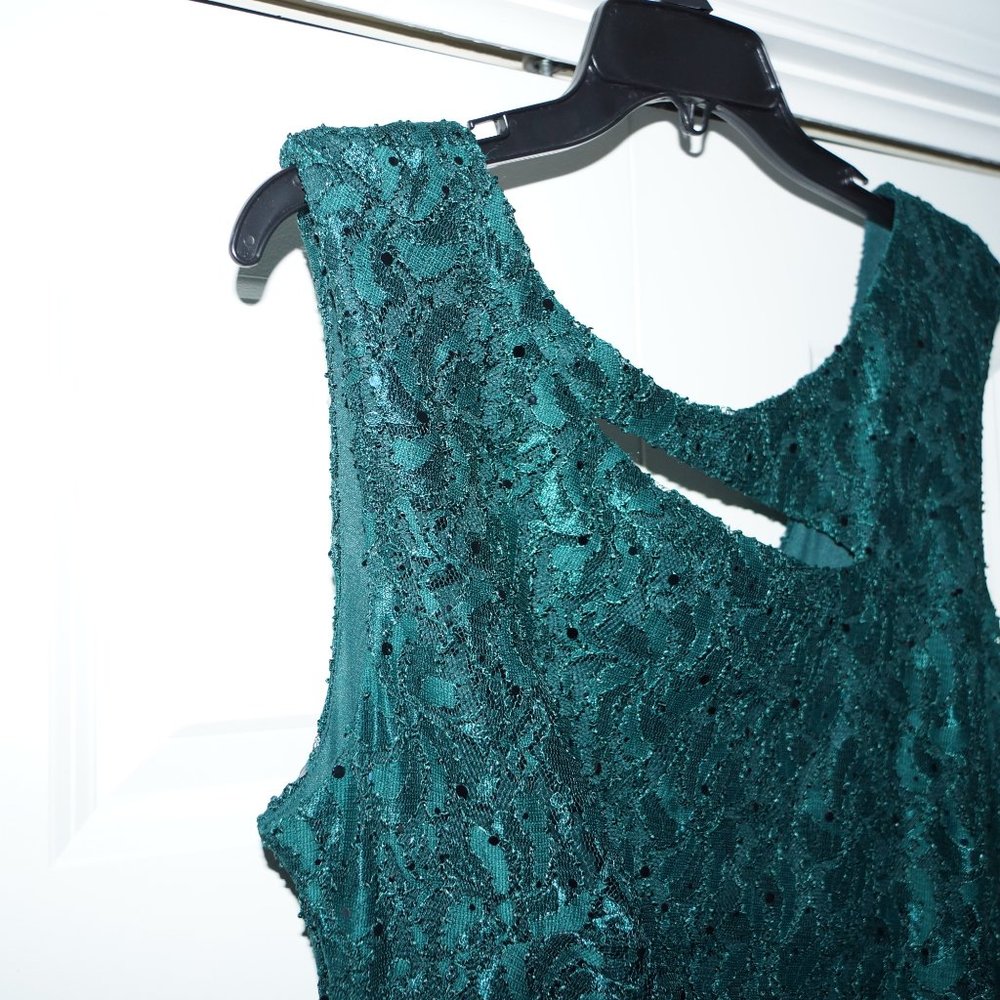WOMEN'S FORMAL DRESS - Picture 3 of 8